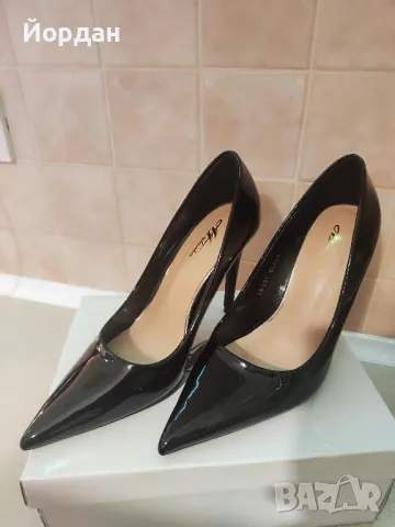 Дамски обувки номер 36.5, снимка 2 - Маратонки - 50246065