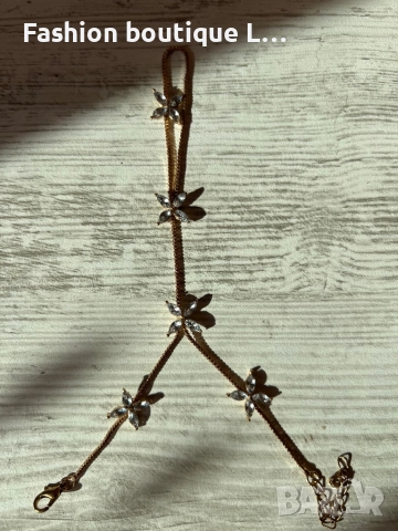 Уникално бижу гривна + пръстен в златен цвят с блестящи камъчета във формата на цветя ❤️, снимка 2 - Гривни - 52248082