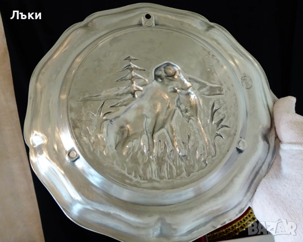 Калаена чиния с ловна картина,Куче с фазан. , снимка 5 - Антикварни и старинни предмети - 52776603