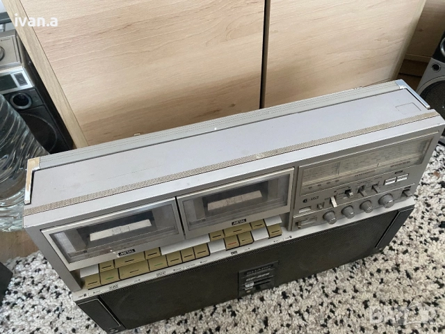 Sharp GF-525, снимка 2 - Радиокасетофони, транзистори - 51789226