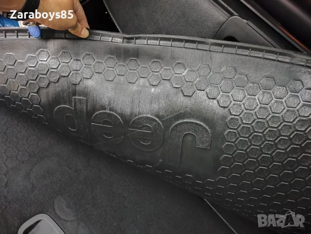 Продавам Оригинални Стелки за Jeep Cheroke KL 2016 + Стелка за багажника , снимка 7 - Части - 50225322