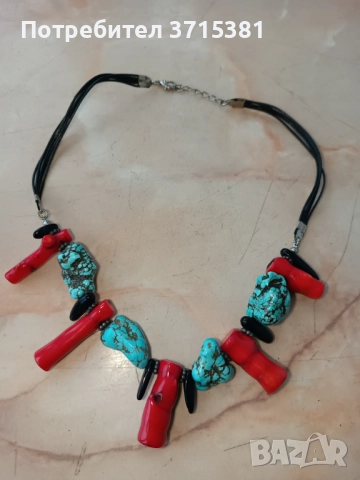 Колие с червен корал и тюркоаз