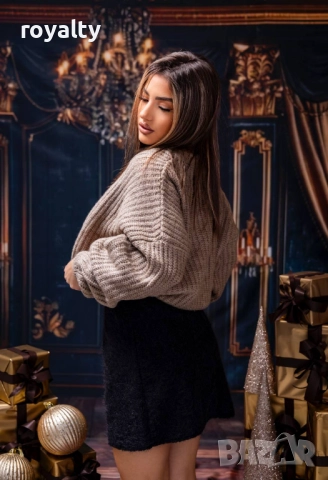 Дамски Пуловер и Пола , снимка 4 - Блузи с дълъг ръкав и пуловери - 52884634