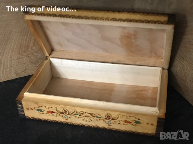 Дървена кутия ( ръчно изработена ), снимка 6 - Антикварни и старинни предмети - 52542611