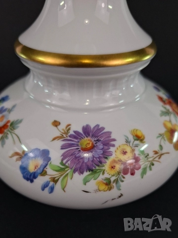 Елегантна порцеланова ваза Edelstein, Германия, снимка 4 - Вази - 52824248