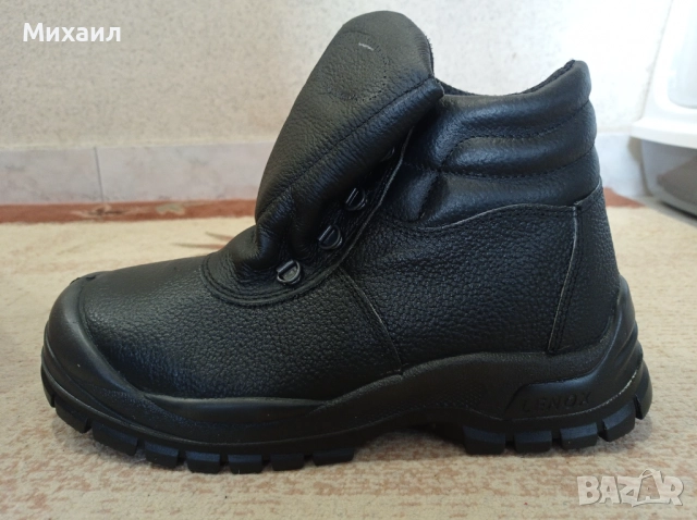 Работни обувки високи размер 42 НОВИ, снимка 4 - Други - 52187599