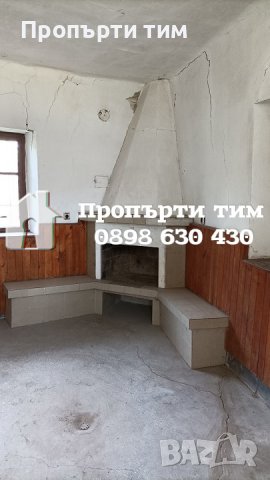 с. Левски, парцел 620 м2 с къща, гараж, лятна кухня, 38500 €, снимка 4 - Къщи - 38000813