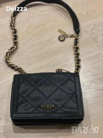 Оригинална чанта на Guess, снимка 3 - Чанти - 48421482