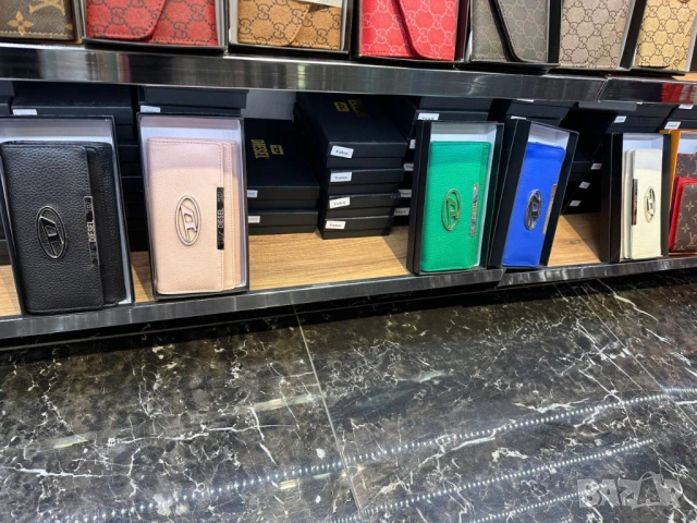 портмонета в кутия pinko the tote bag marc jacobs valentino garavani ysl saint laurent , снимка 4 - Портфейли, портмонета - 50694234