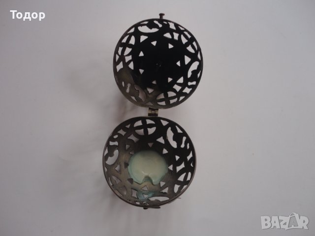 Ажурен бронзов свещник топка  маркиран , снимка 4 - Декорация за дома - 43559678