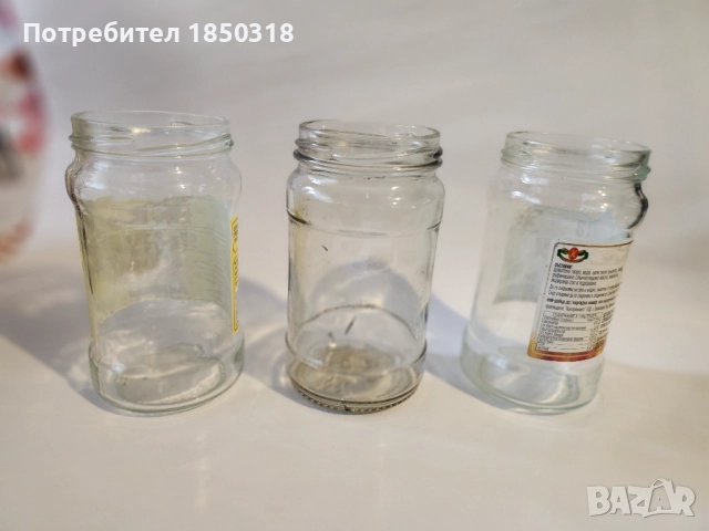 Малки буркани , снимка 2 - Буркани, бутилки и капачки - 51679768