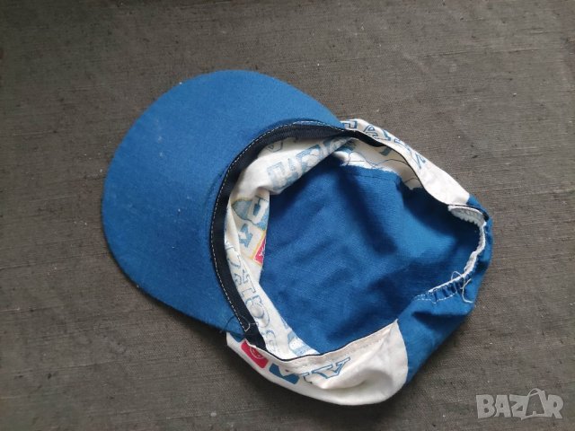 Продавам шапка ДФС Левски Спартак, снимка 2 - Фен артикули - 39047638