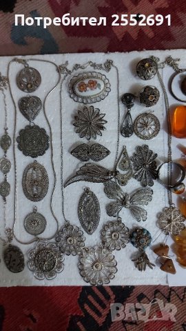 Колие, снимка 3 - Колиета, медальони, синджири - 29829828