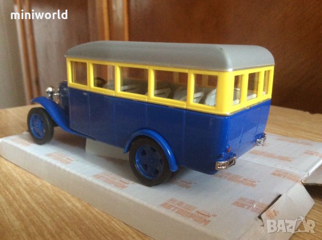ГАЗ 03-30 Автобус - мащаб 1:43 на Наш Автопром - модела е нов в кутия, снимка 7 - Колекции - 28080545