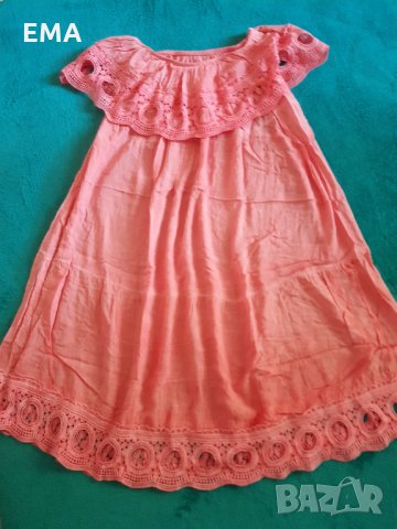 Нова лятна рокля с отстъпка и Сандалки с връзки в коралов цвят, снимка 2 - Рокли - 33553993