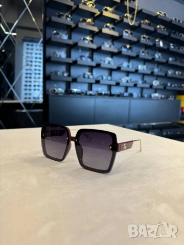 очила с черен обикновен калъф и ув защита gucci chanel , снимка 9 - Слънчеви и диоптрични очила - 51329497