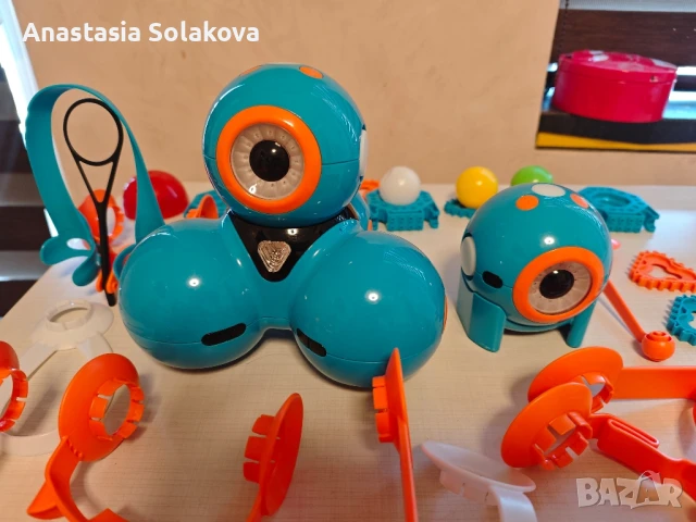 Роботи за програмиране Dash и Dot