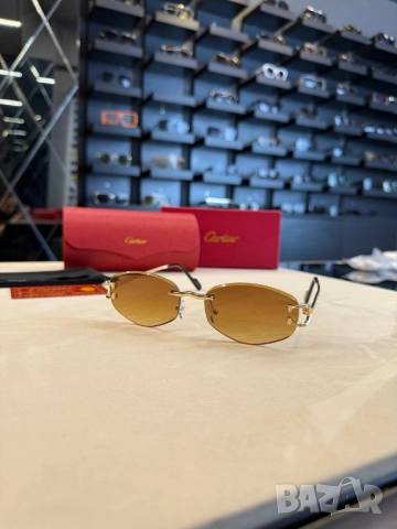 очила с черен обикновен калъф и ув защита cartier gucci fendi , снимка 8 - Слънчеви и диоптрични очила - 51896834