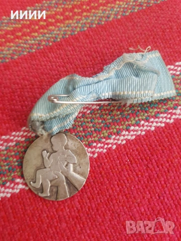 Сребърен орден медал