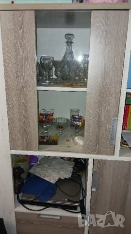 Шкаф, снимка 2 - Шкафове - 43155706