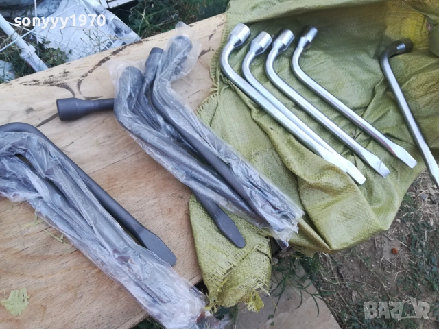 КЛЮЧОВЕ ЗА ГУМИ 21ММ 19ММ 17ММ-25ЛВ ЗА БРОЙ 0209251657