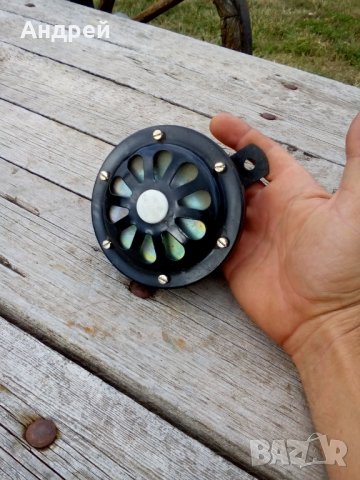 Стар автомоболен клаксон, снимка 2 - Антикварни и старинни предмети - 27005486