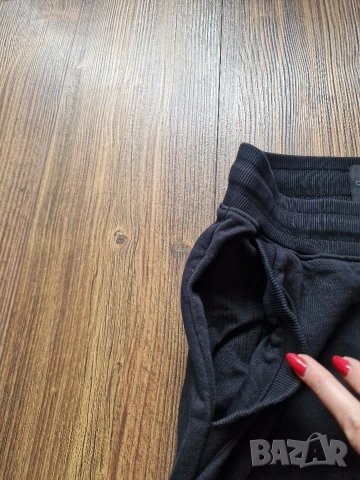 Страхотно дамско спортно долнище CALVIN KLEIN размер XS, снимка 5 - Спортни екипи - 52661688