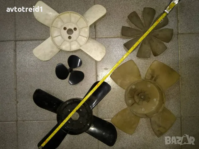 Продавам перка радиатор УАЗ, снимка 14 - Части - 49831675