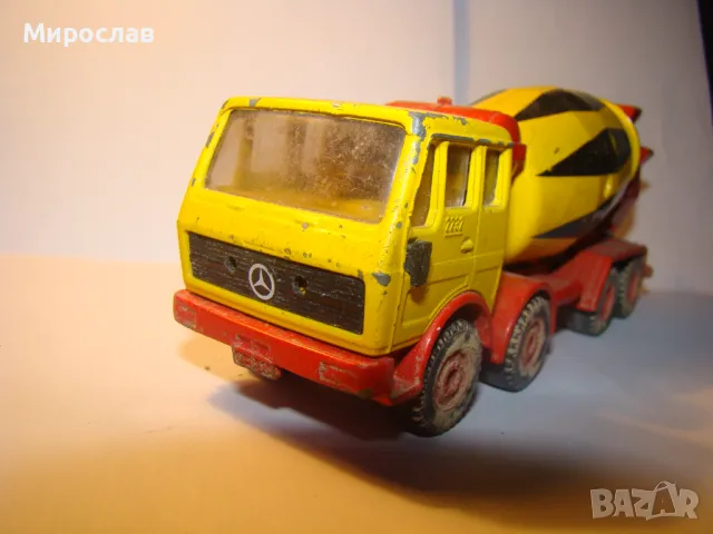 1/55 SIKU MERCEDES BENZ БЕТОНОВОЗ ИГРАЧКА КОЛИЧКА МОДЕЛ, снимка 3 - Колекции - 48387533