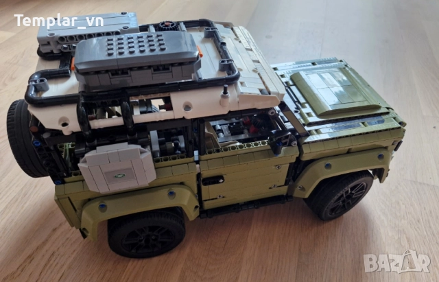 LEGO Technics Land Rover Defender 42110 +Книжка, снимка 3 - Конструктори - 51624485