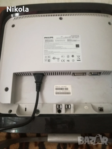 Продавам/Бартер Смарт Монитор PHILIPS 19X7FB/00 с Тъч Бутони, DVI-D, HDCP, VGA и USB !, снимка 2 - Монитори - 51462701