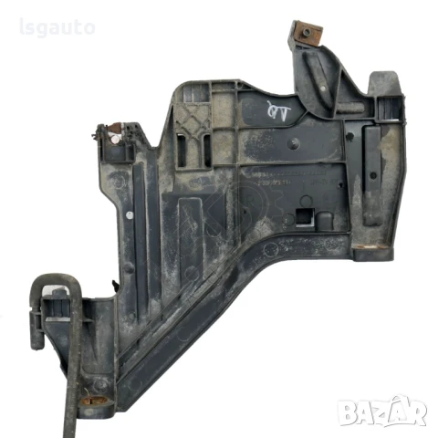 Стойка десен фар AUDI A4 (B8) 2008-2015 ID:148829, снимка 2 - Части - 51427394