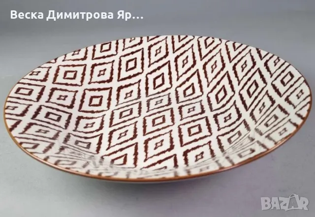 Керамичен сервиз за хранене от 24 части - Съвършенство и елегантност за вашата трапеза, снимка 2 - Сервизи - 47400374