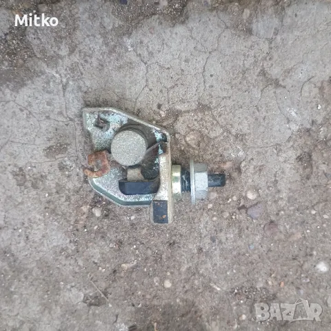 Заключващ Механизъм Капачка Резервоар За Тойота Карина 1995г / Toyota Carina 1995y, снимка 2 - Части - 47530596