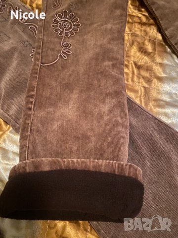 Джинси, подплатени в кафяв цвят и апликации размери: 128/122, снимка 4 - Детски панталони и дънки - 43435411