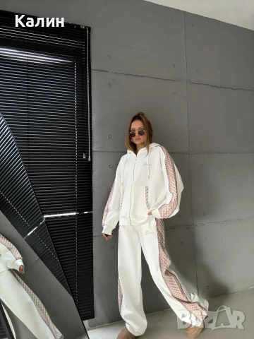 Дамски комплекти Guess - три цвята - Намалени - 44€