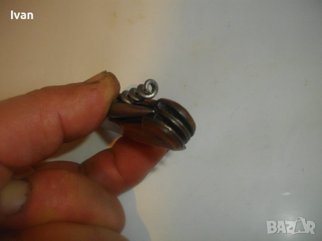 Българска Соц ножка джобно ножче туристическо с дръжка от каталин Завод П.Денев - Габрово , снимка 17 - Антикварни и старинни предмети - 53420161