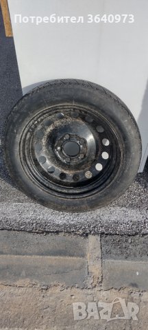 Резервна гума патерица 5х120, снимка 2 - Гуми и джанти - 43179298