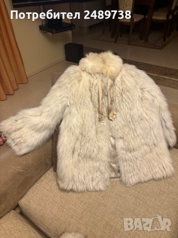 Палто от лисица, снимка 1 - Палта, манта - 42994327