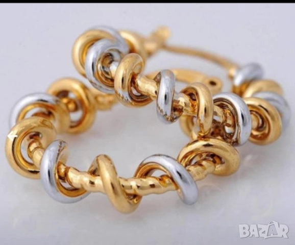 Интересни навити обеци от 9к бяло и жълто попълнено злато 15 лв., снимка 4 - Обеци - 51775161