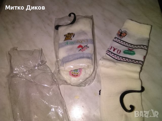 Детски чорапи бели с шарки нови стелка 15см нови, снимка 2 - Детски комплекти - 43077243