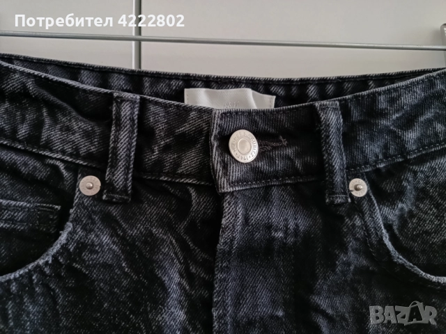 Дамски къси дънки H&M, снимка 3 - Дънки - 51583094