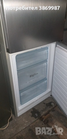 хладилник със фризера BOSCH A+, снимка 6 - Хладилници - 53378966