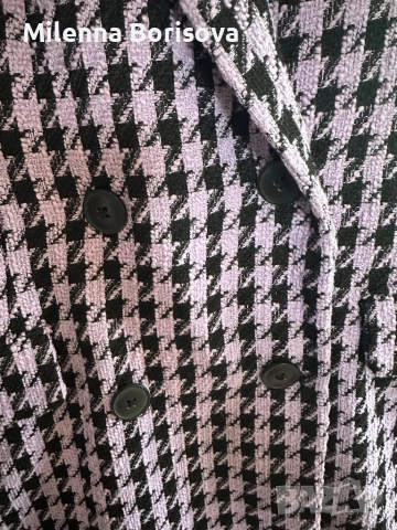 Рокля тип сако от букле от Stradivarius, снимка 4 - Рокли - 51920827