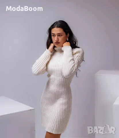 Бяла мека къса дамска рокля 