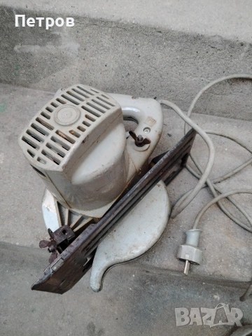 Ръчен циркуляр Skil 800W, снимка 6 - Циркуляри - 53132619