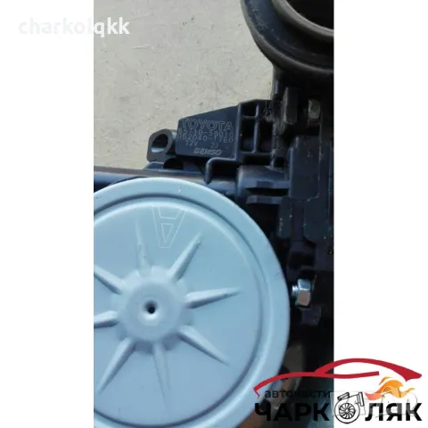 Ел машинка стъкло (стъклоповдигач) предна дясна Лексус IS220, снимка 2 - Части - 47889505