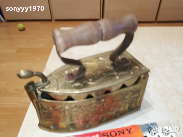 медна ютия-антика 2601261627, снимка 9 - Антикварни и старинни предмети - 53233200