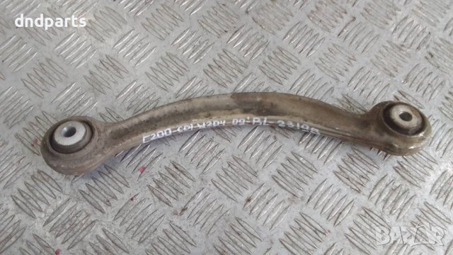 Носач Mercedes C200 CDI W204 2009г.(заден ляв)	