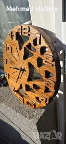 Стенен часовник от цяло дърво Орех, снимка 1